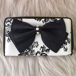 Betsey J Zip Around Wallet